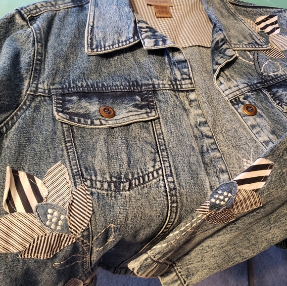 Jean Jacket - Picture 6 of 6